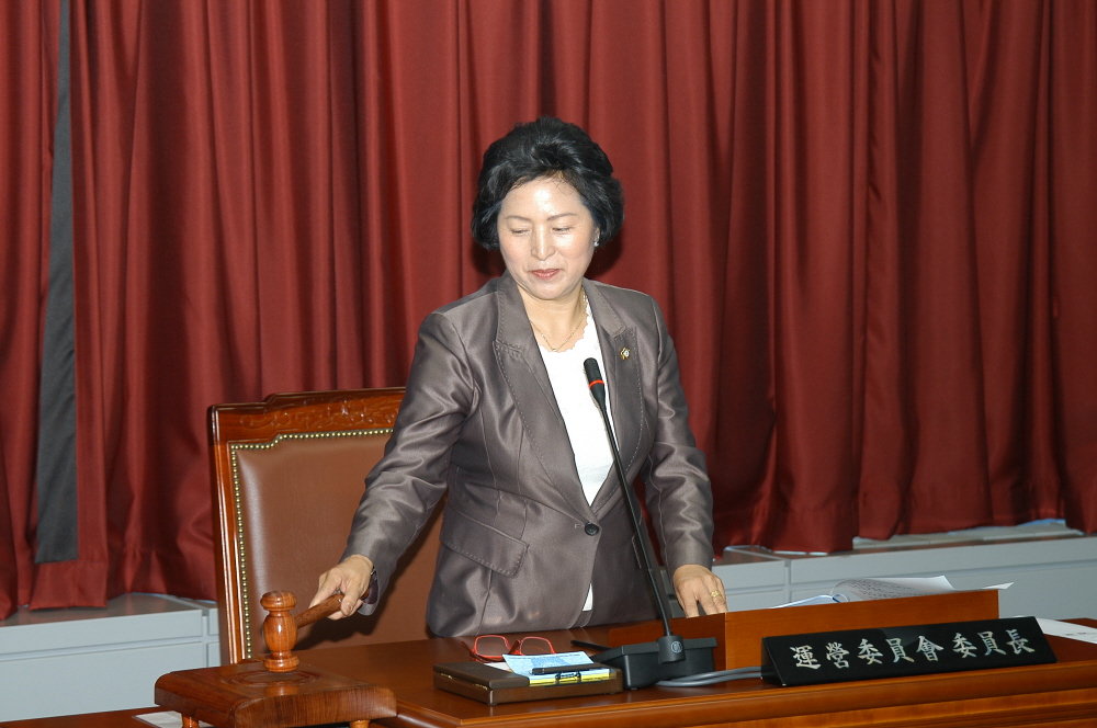 제211회 도봉구의회 임시회중 운영위원회 - 5