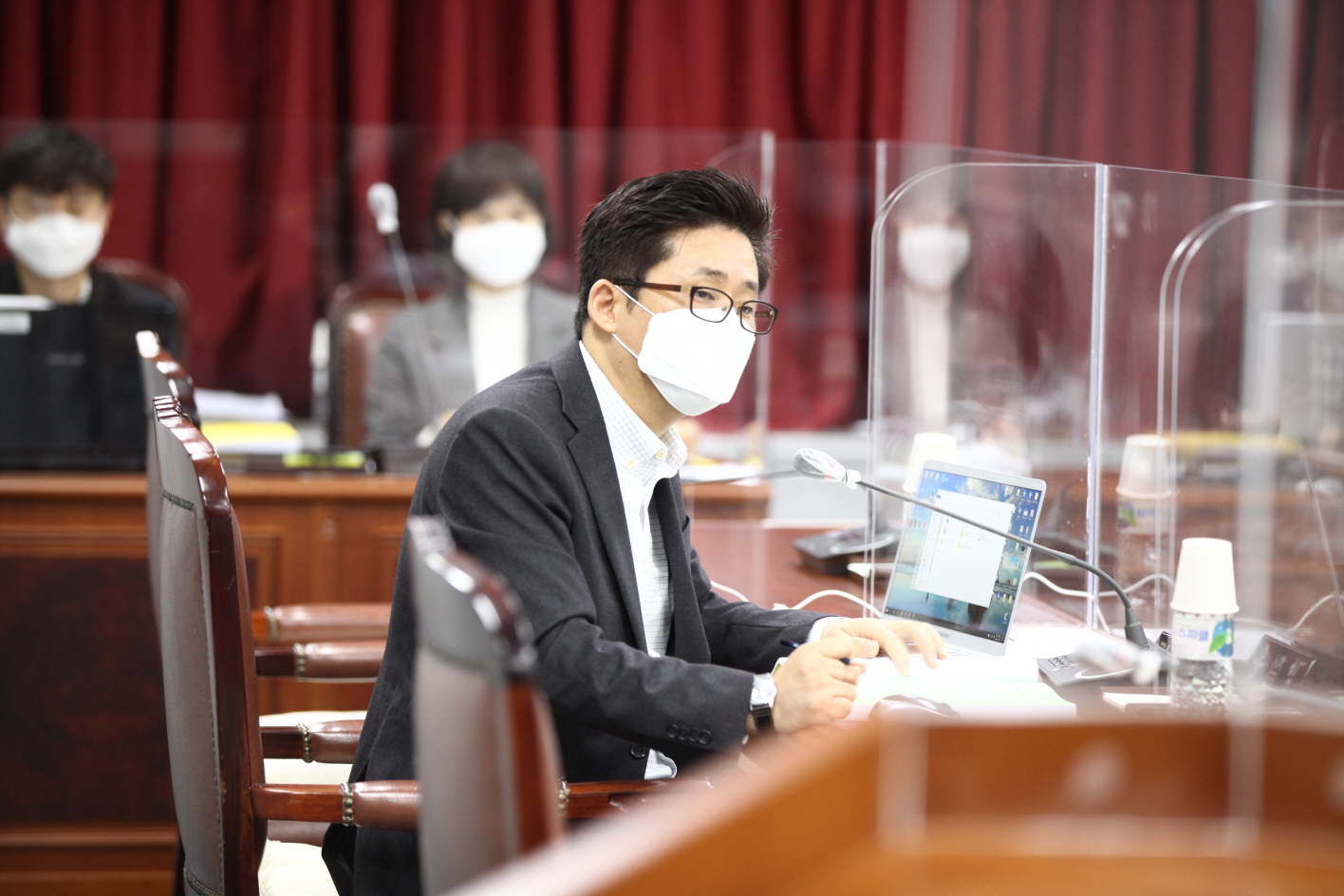 제302회 2차 정례회 복지건설위원회 행정사무감사 실시 - 3