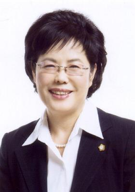 도봉구의회 이 경 숙 예결위원장 “주민참여예산 첫 해, 혈세 낭비 차단” (시정신문 2011. 12. 8자) - 1