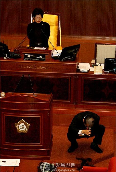 도봉구의회 내년도 예산안 우여곡절겪고 통과(강북신문 10.12.27자,서울포스트 10.12.28자)) - 1
