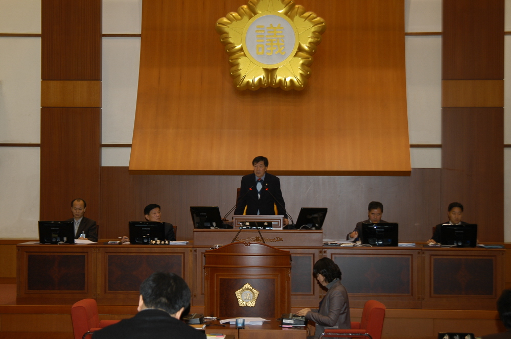 도봉구의회, 제213회 정례회 폐회 - 1