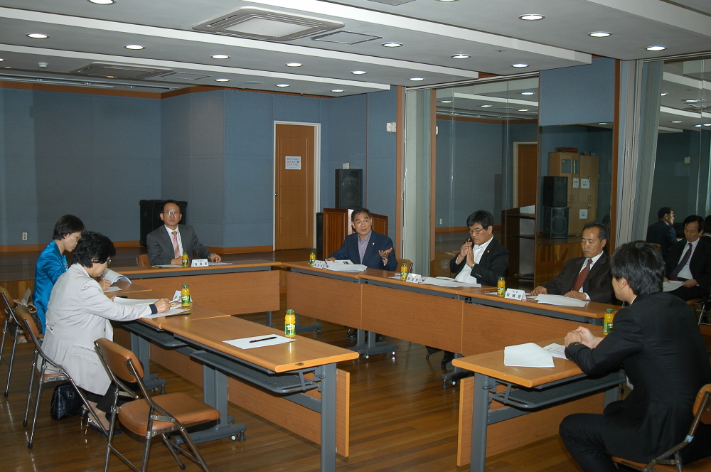 도봉구의회, 제211회 임시회 폐회(강북신문 2011. 10. 10자, 북부신문,서울포스트) - 1