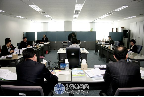 도봉구의회 행정사무감사 24일부터 시작(강북신문 2011.11.28자) - 2