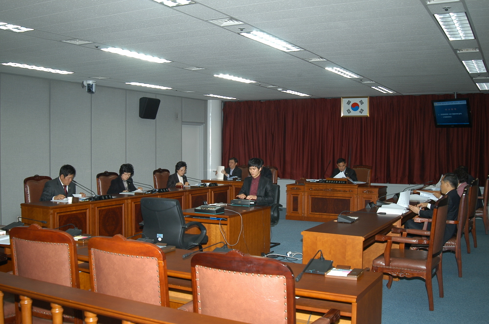 제203회 도봉구의회 제2차정례회중 운영위원회 - 1