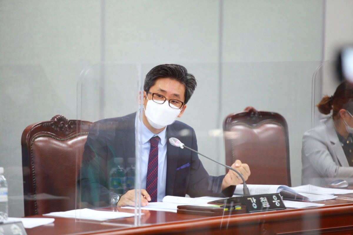 제300회 임시회 폐회중 운영위원회 개회 - 1