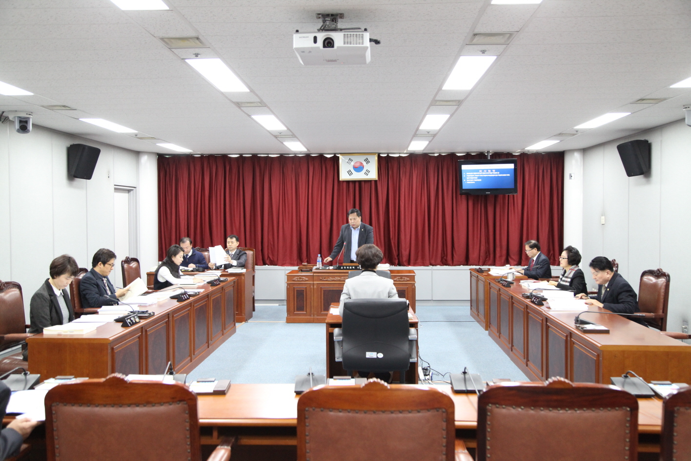 제261회 도봉구의회 정례회중 운영위원회 - 6