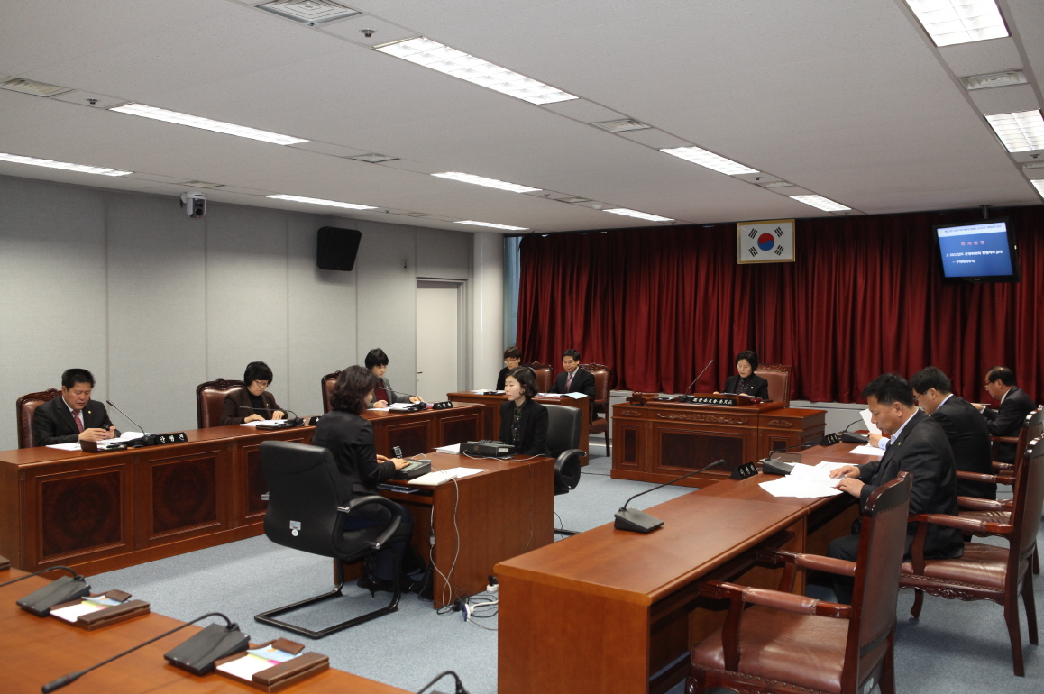 제222회 도봉구의회 제2차 정례회중 운영위원회 - 1