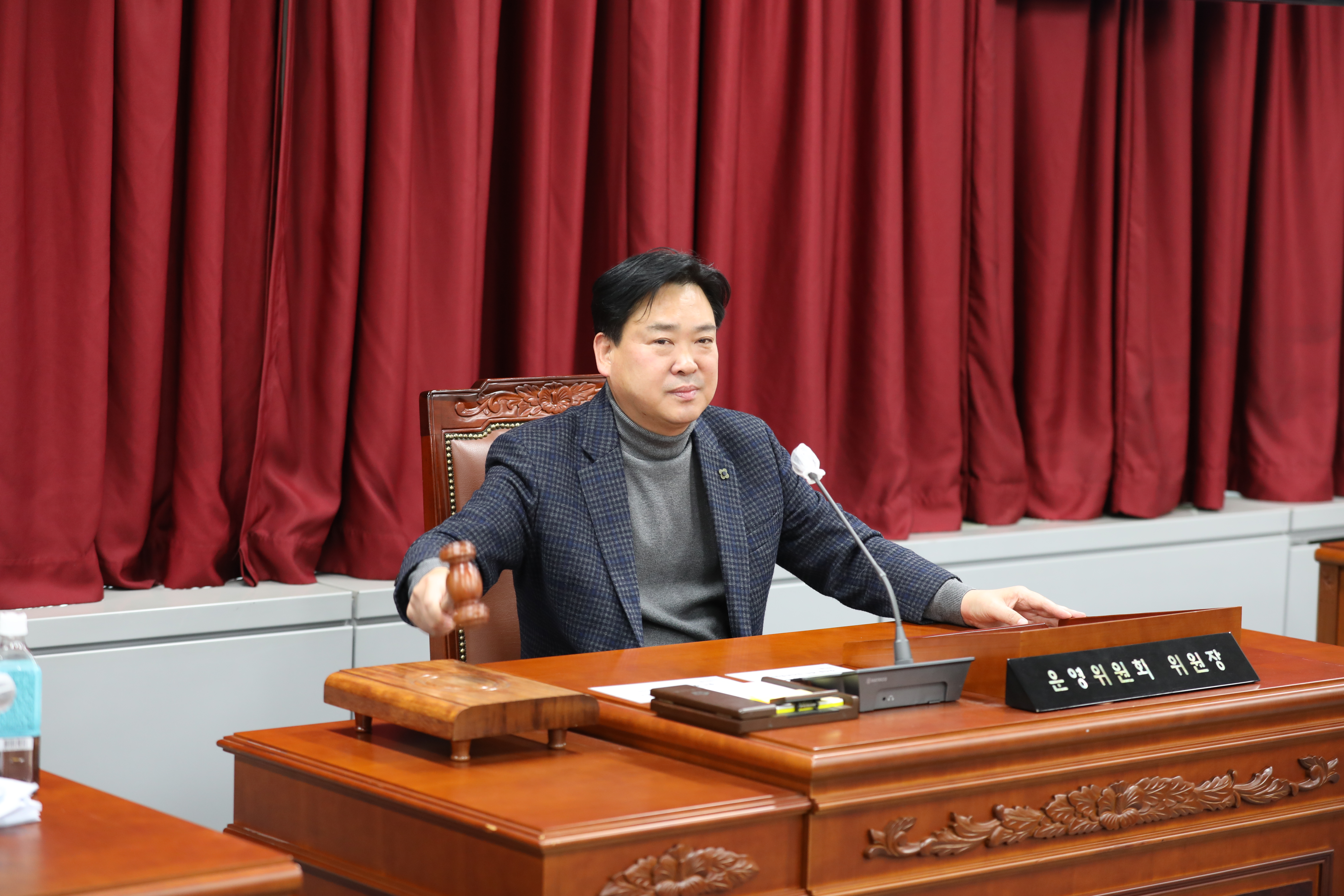 [제322회 제2차 정례회] 운영위원회 개회 - 4