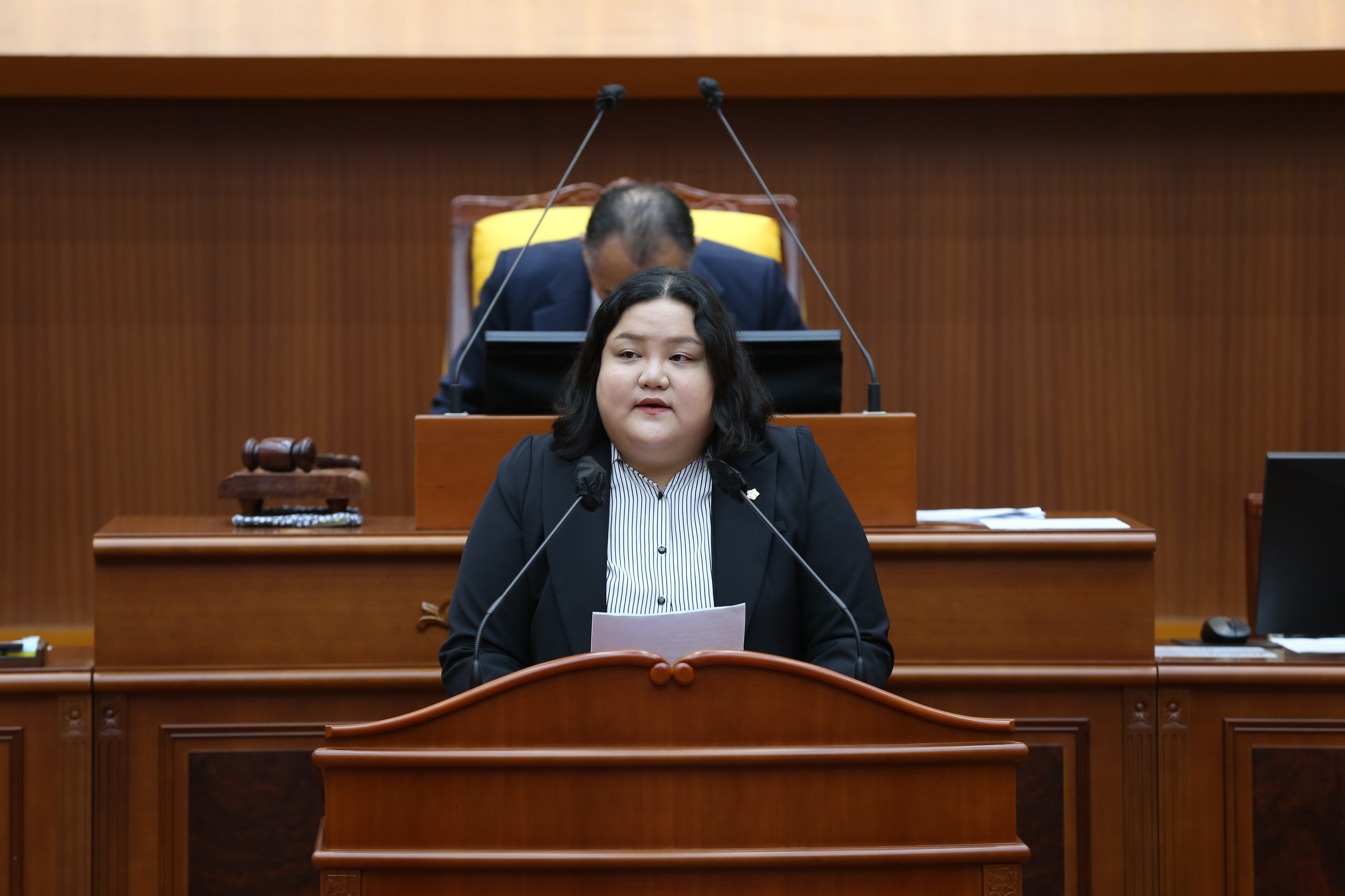 [제322회 제2차 정례회] 제2차 본회의 개회 - 10