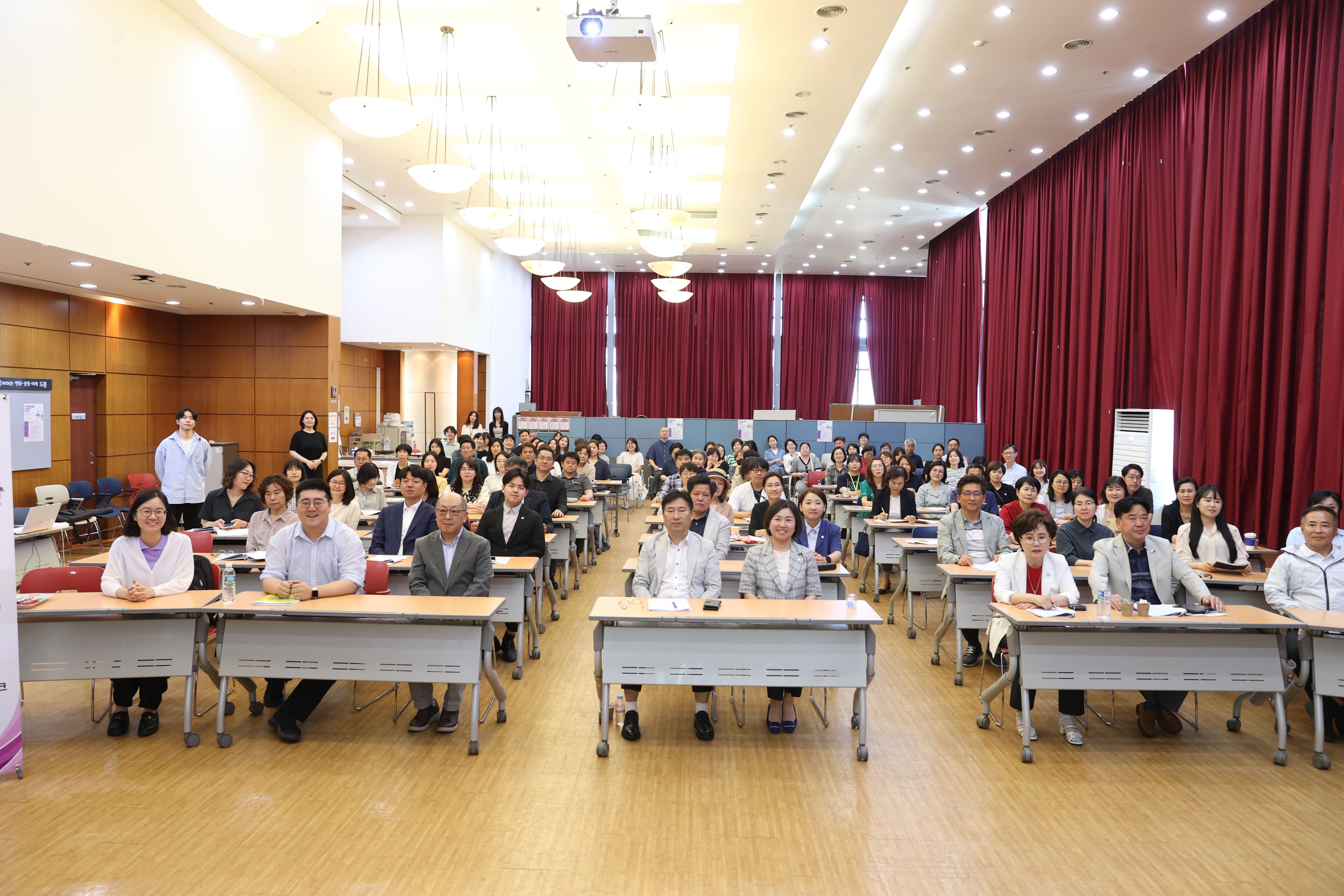도봉구의회 지역통합돌봄 정책제안 토론회 - 6