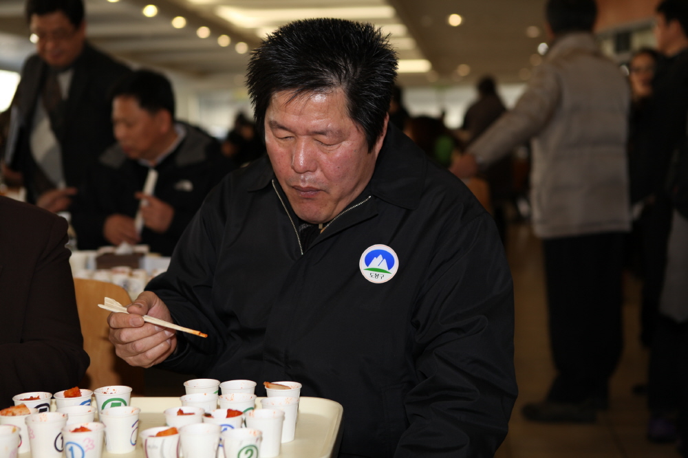학교급식용 김치공급업체 선정품평회(안병건의원) - 2