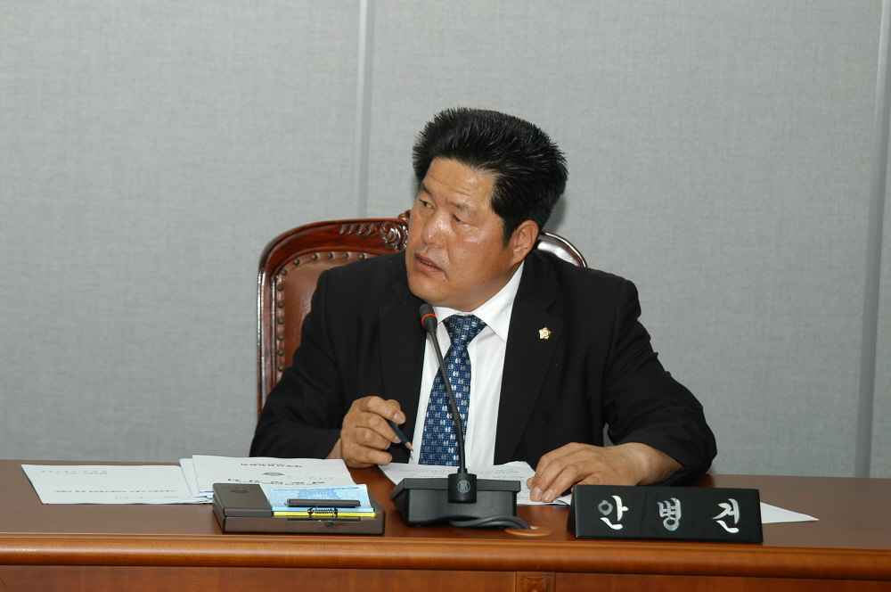 제208회 도봉구의회 임시회중 재무건설위원회 - 4