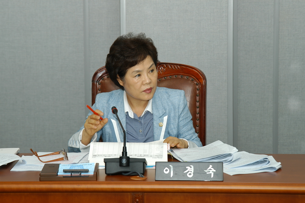 제209회 도봉구의회 1차정례회중 예산결산특별위원회  - 4