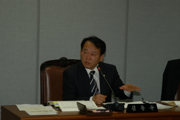 제190회 도봉구의회 1차정례회중 재무건설위원회